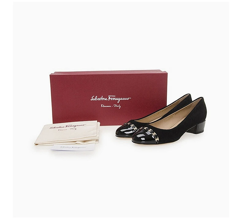 商品Salvatore Ferragamo|SALVATORE FERRAGAMO 女士黑色平底鞋 0567458,价格¥2111,第8张图片详细描述