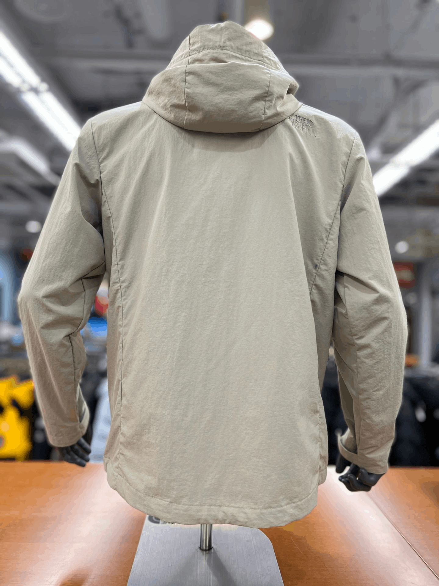 商品The North Face|【Brilliant|包邮包税】北面 运动户外 NJ3BN00 男士 防风 夹克 M'S WIND SHIELD JACKET,价格¥932,第13张图片详细描述