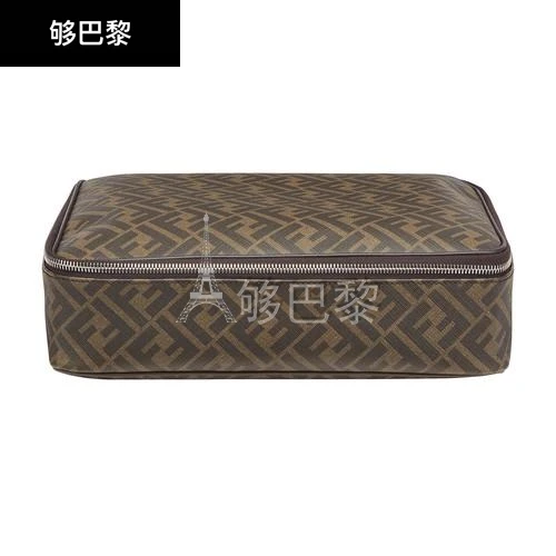 商品Fendi|【特惠8.7折】包邮包税【预售7天发货】 FENDI芬迪 男士 收纳包 大号旅行收纳袋  FENF8Z8JBCK,价格¥5159,第2张图片详细描述