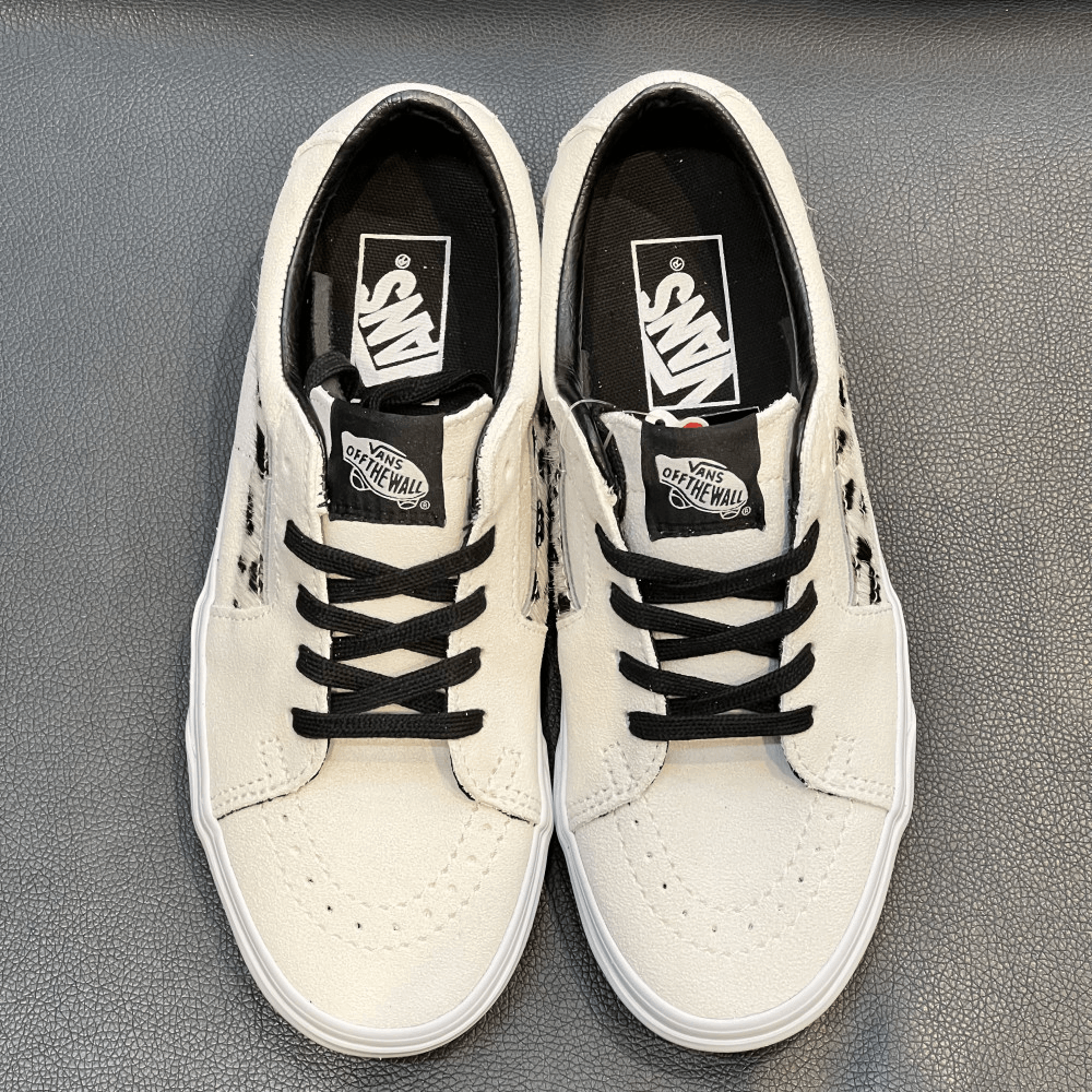 商品Vans|【韩国直邮|包邮包税】万斯[VANS] Sk8-Low # Soft Suede # 男女共用 运动鞋 # marshmallow/dalmatian (VN0A4UUKB7R),价格¥261,第2张图片详细描述