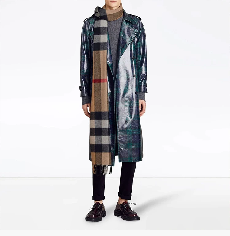 商品Burberry|BURBERRY 咖色男士围巾 4557714,价格¥4522,第6张图片详细描述