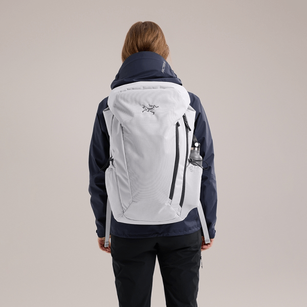 商品Arc'teryx|【Brilliant|包邮包税】MANTIS 30 BACKPACK 始祖鸟[SS24] Mantis 30 背包 ABOSUX6705,价格¥2428,第16张图片详细描述