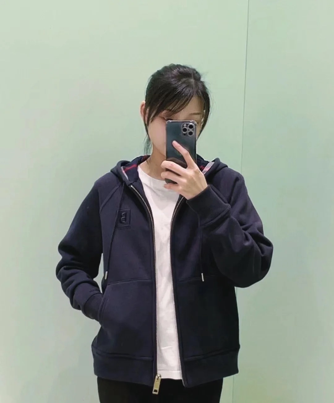 商品Burberry|BURBERRY/博柏利 经典款 女士海军蓝色棉质混纺拉链连帽上衣外套卫衣80615561,价格¥1874,第4张图片详细描述
