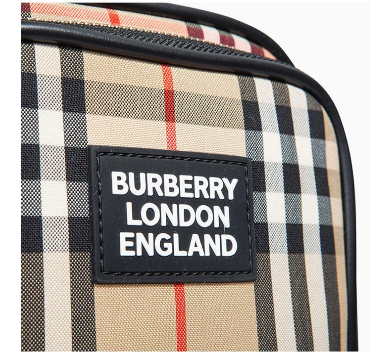 商品[国内直发] Burberry|BURBERRY 格纹男士斜挎包 8023381,价格¥5411,第8张图片详细描述