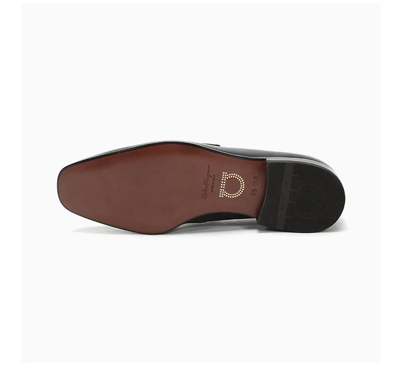 商品Salvatore Ferragamo|SALVATORE FERRAGAMO 男士黑色AUSTIN系列牛皮GANCINI莫卡辛鞋皮鞋 0705680,价格¥3202,第8张图片详细描述