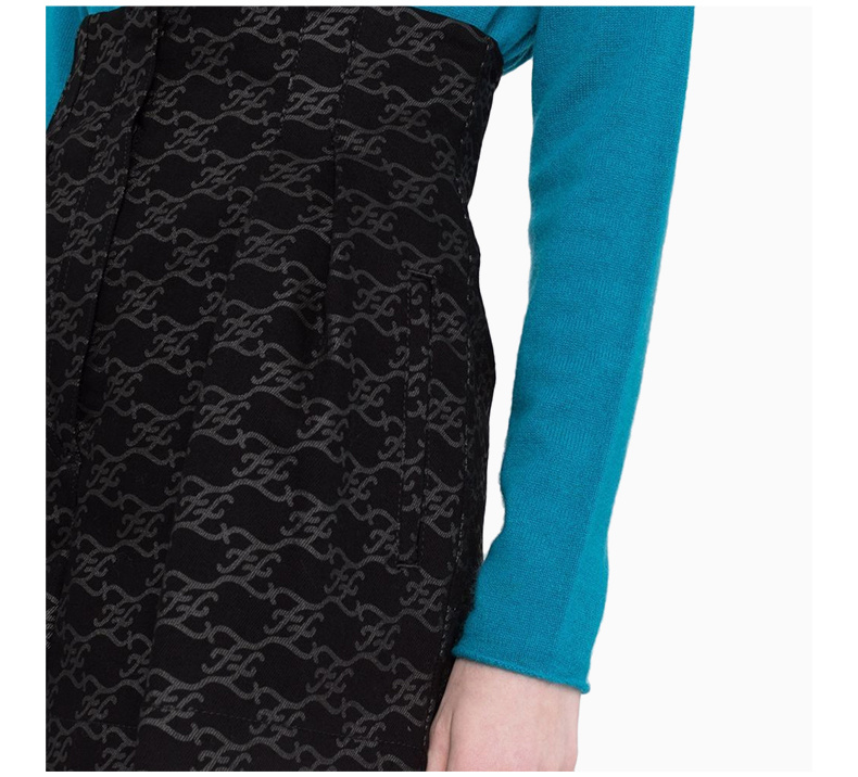 商品Fendi|FENDI 女士黑色暗纹高腰短裤 FLP635-AGTZ-F0GME,价格¥4053,第9张图片详细描述