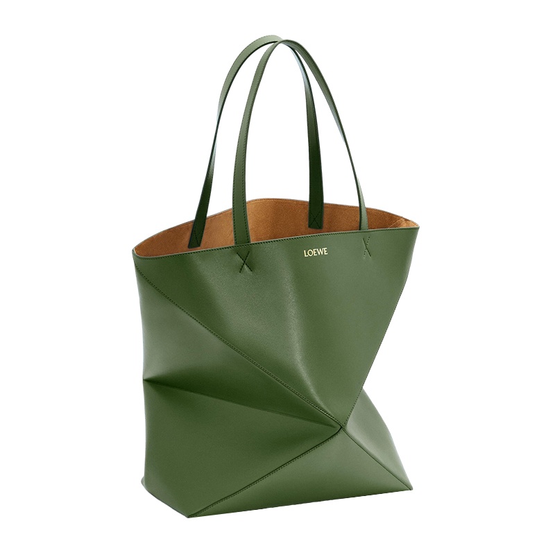 商品Loewe|罗意威 23新款 Puzzle Fold男士大号亮面小牛皮几何线条托特包 ,价格¥15942,第7张图片详细描述