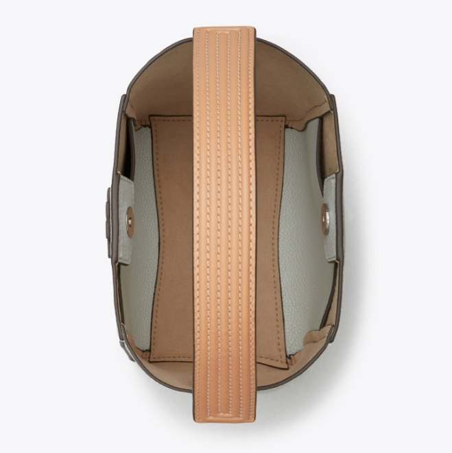 商品[国内直发] Tory Burch|汤丽柏琦女款双T字形挑缝线可调节可拆卸肩带荔枝纹皮革 水桶包单肩斜挎手提包 小号 女款,价格¥2702,第7张图片详细描述