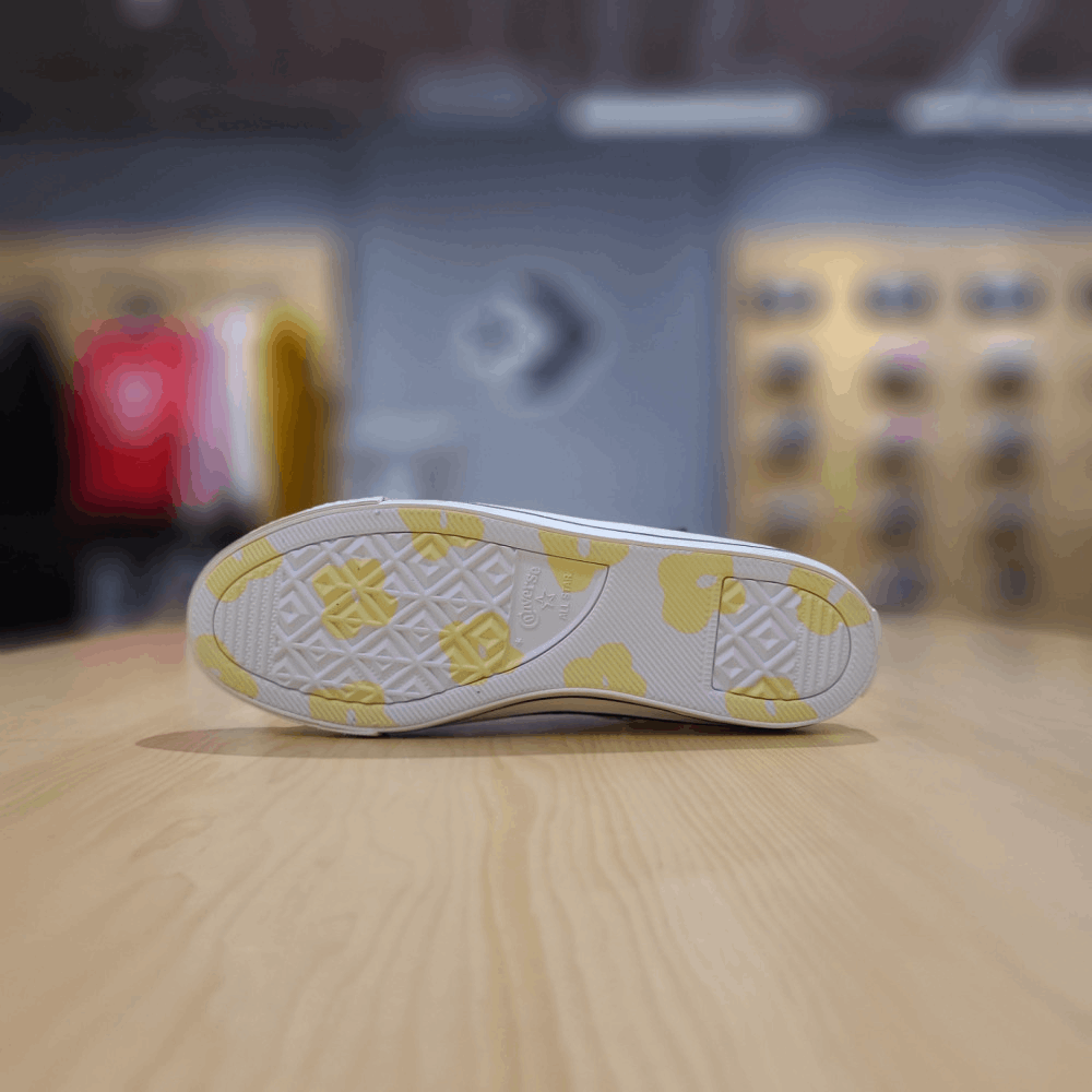 商品【预售商品15天发货】 Converse|【韩国直邮|包邮包税】匡威 CHUNK TAYLOR ALL STAR DAINTY MULE 全明星 DANTY MULE 帆布鞋 CTAS DAINTY MULE SLTAS DAINTY MULE SLIP EGRET/LT ZITRON 570583C,价格¥353,第4张图片详细描述
