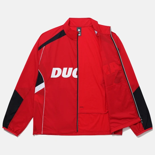 商品DESCENTE|【享贝家】ZY-（预售款）迪桑特 杜卡迪联名 男女超薄休闲速干透气外套 春夏新款 SO221IWB52,价格¥1082,第9张图片详细描述