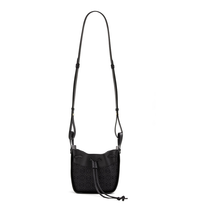 商品Loewe|【包税】LOEWE/罗意威 2021秋冬新款 Hammock系列 女士迷你无烟煤色/黑色小牛皮抽绳封口吊床束带单肩手提包0010592947,价格¥14004,第2张图片详细描述