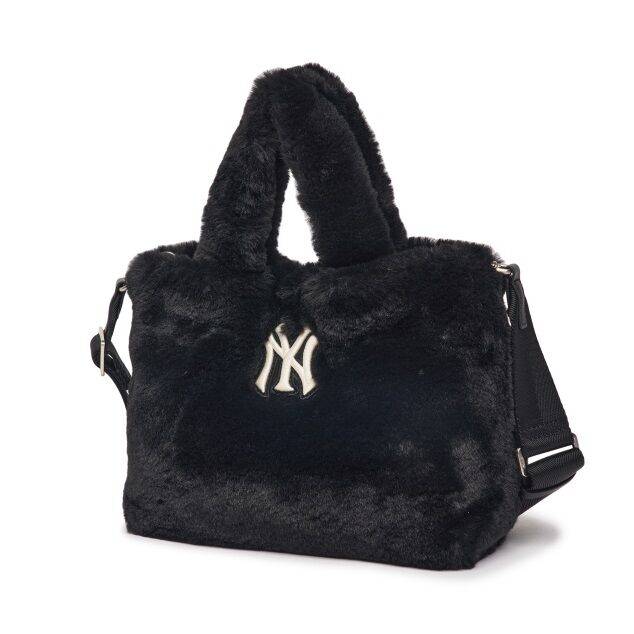 商品MLB|【享贝家】MLB新款羊羔绒NY斜挎包单肩包休闲包黑色\粉色 3AORS0526-50BKS  3AORS0526-07PKL,价格¥595,第13张图片详细描述