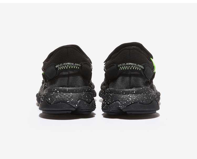 商品Adidas|【韩国直邮|包邮包税】阿迪达斯 OZWEEGO  运动鞋 SNEAKERS  FZ1955 CBLACK/CBLACK/GRESIX,价格¥352,第3张图片详细描述
