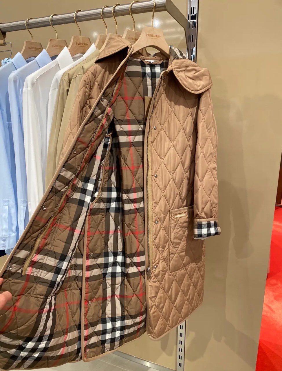 商品Burberry|Burberry博柏利 女士棕色聚酰胺绗缝徽标长款连帽棉服80945821,价格¥4011,第8张图片详细描述