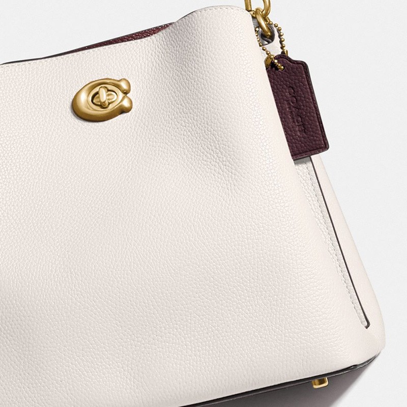 商品Coach|蔻驰女士单肩斜挎包桶包老花包（香港仓发货）,价格¥1989,第5张图片详细描述