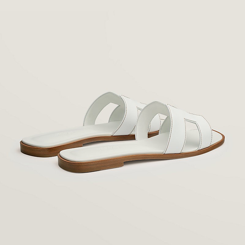 商品Hermes|【现货】爱马仕 女士白色小牛皮凉鞋 H021056Z02,价格¥5524,第3张图片详细描述