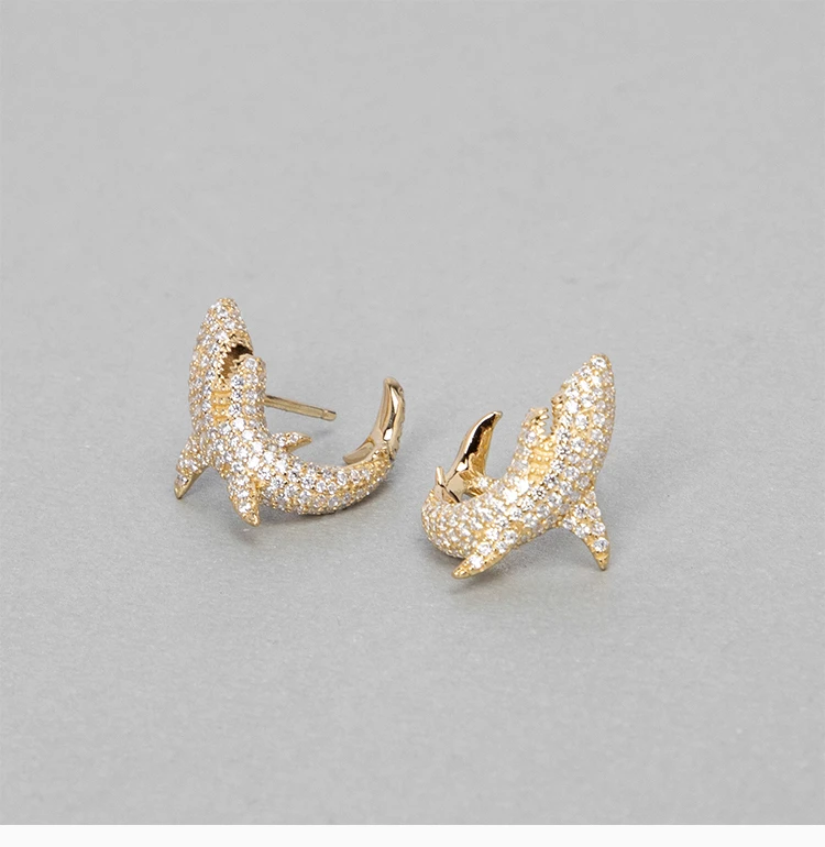 商品[国内直发] apm Monaco|APM MONACO 女士金鲨鱼耳钉 AE10610OXY,价格¥792,第16张图片详细描述