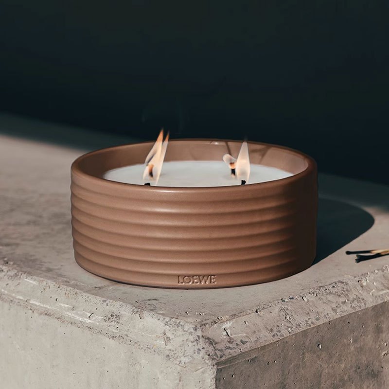 商品Loewe|罗意威户外蜡烛系列香薰蜡烛750g,价格¥1853,第13张图片详细描述
