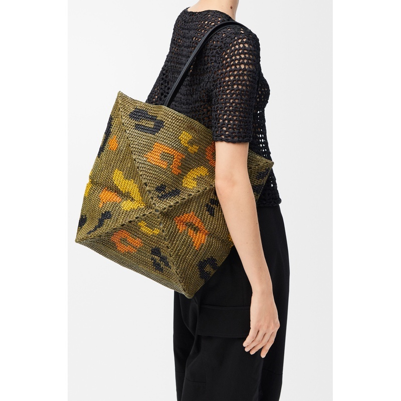 商品Loewe|罗意威 拉菲草和小牛皮 Puzzle Fold 大号托特包 A779PT3X25-4150,价格¥15107,第7张图片详细描述