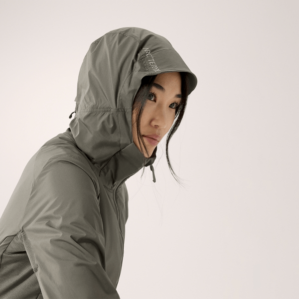 商品Arc'teryx|【Brilliant|包邮包税】ATOM LIGHTWEIGHT HOODY W 始祖鸟[SS24] Atom 轻质连帽衫 女式 AJOSWX9293,价格¥2417,第10张图片详细描述