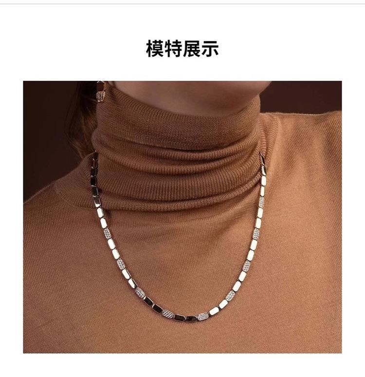 商品apm Monaco|APM Monaco 精致可调节 项链 女 简约吊坠首饰 玫瑰金色 PC7638OX,价格¥2942,第6张图片详细描述