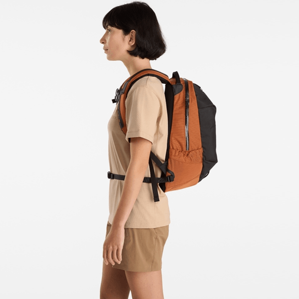 商品Arc'teryx|【Brilliant|包邮包税】始祖鸟 ARRO 16 BACKPACK[SS23] 新款上市 Aro 16 背包 ABNSUX5398,价格¥2140,第18张图片详细描述