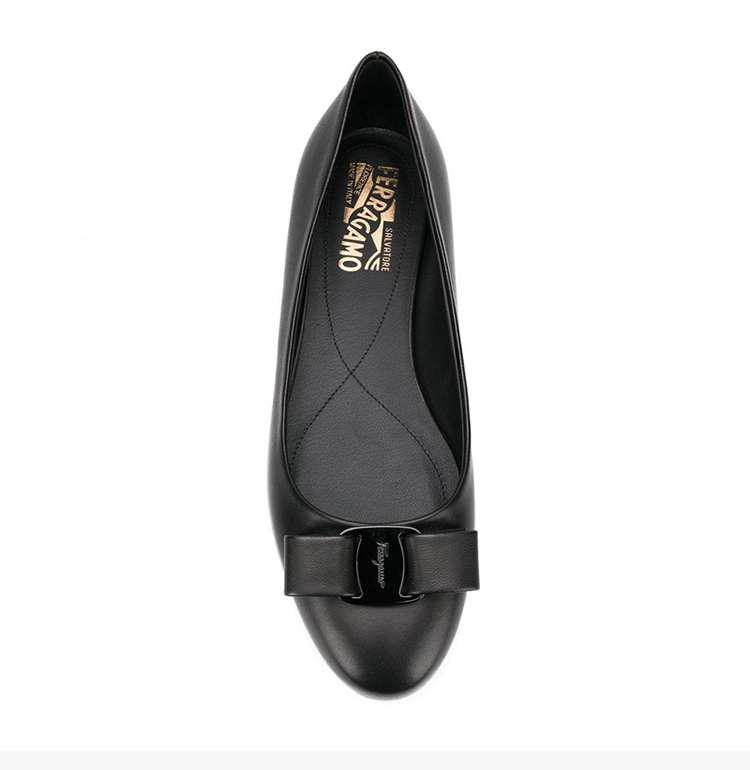商品Salvatore Ferragamo|Salvatore Ferragamo 菲拉格慕 女士黑色皮革平底鞋 01-M621-720395,价格¥3068,第10张图片详细描述