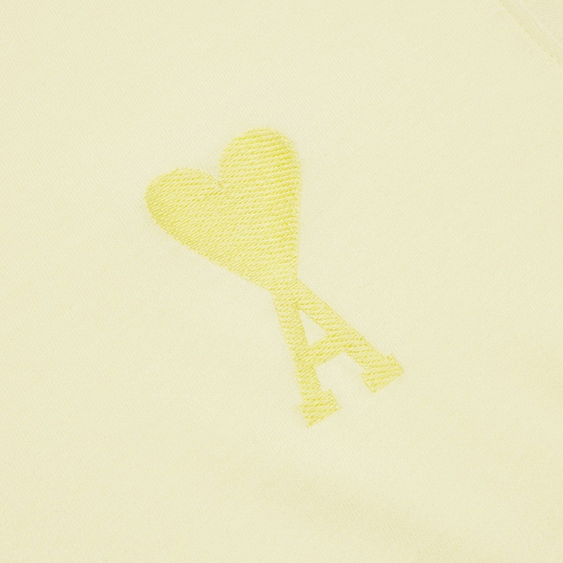 商品AMI|Ami 22年春夏新款 男女同款浅黄色纯有机棉胸前Logo刺绣爱心T恤,价格¥1426,第7张图片详细描述