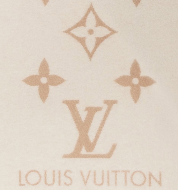 商品Louis Vuitton|Louis Vuitton 路易威登浅米色山羊绒围巾M78123,价格¥8797,第3张图片详细描述
