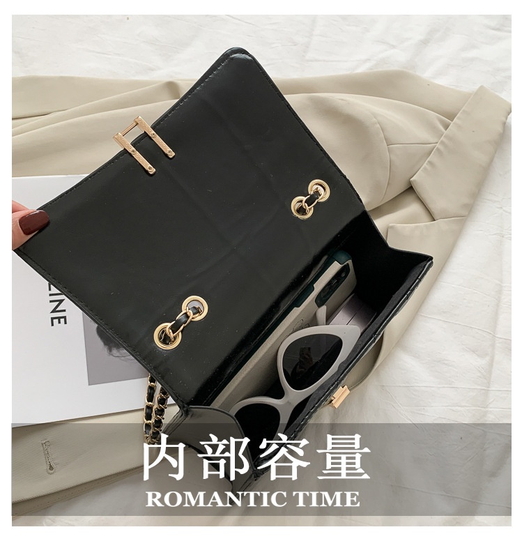 商品[国内直发] GLENVINTEN|格岚云顿菱格链条包冬季新款时尚复古小方包女式单肩斜跨包批发,价格¥130,第4张图片详细描述