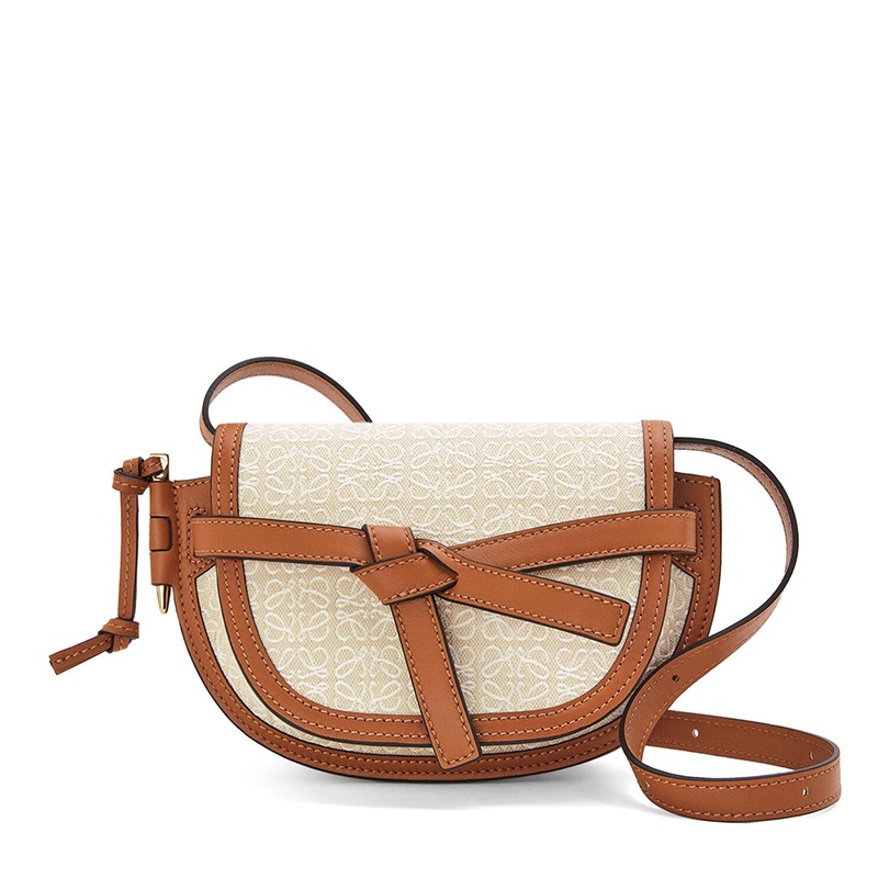 商品Loewe|LOEWE/罗意威 21秋冬款 Gate系列 女士迷你米色/棕褐色徽标提花小牛皮翻盖单肩斜跨包A650N46X10-2426,价格¥9720,第2张图片详细描述