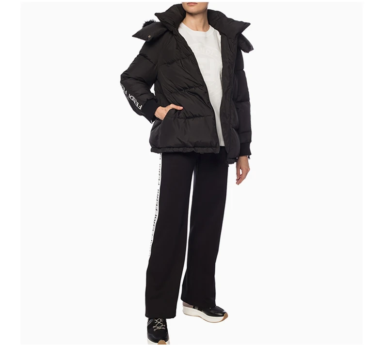 商品[国内直发] Fendi|Fendi 芬迪 女士黑色羽绒服 FAA432-A8WU-F0GME,价格¥12204,第7张图片详细描述