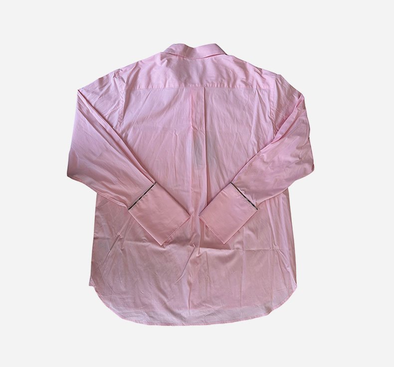 商品Burberry|【现货】博柏利 女士粉色棉质纯色单排扣长袖衬衫 80913771,价格¥1457,第4张图片详细描述