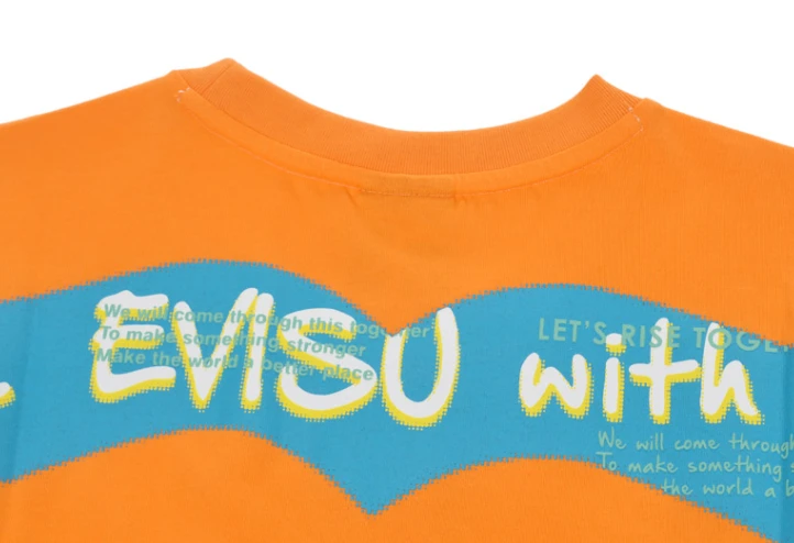 商品Evisu|【享贝家】（国内现货-QD）EVISU 福神 肩膀LOGO字母印花图案休闲短袖T恤 男女同款 橙色 ET2UTS716OR,价格¥174,第6张图片详细描述