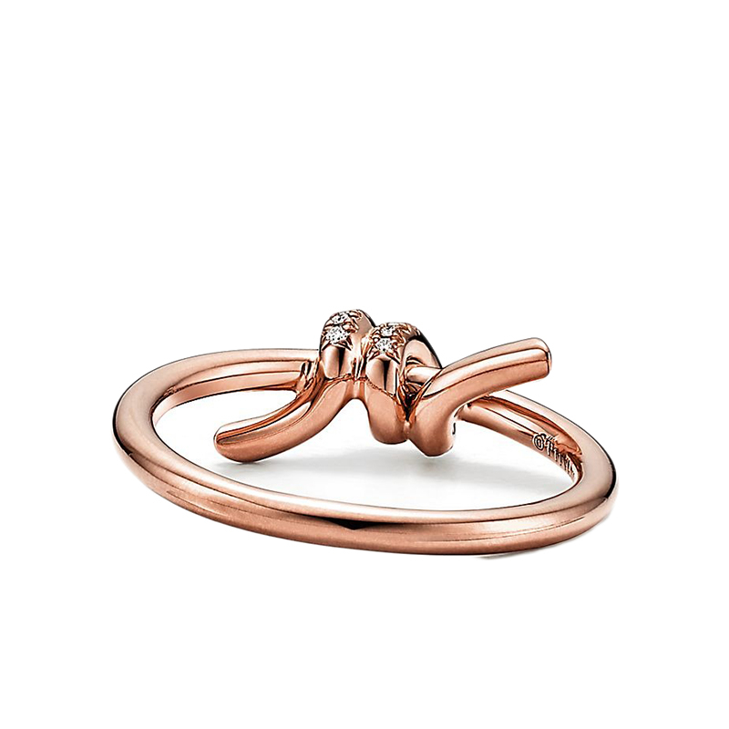 商品Tiffany & Co.|  Tiffany & Co./蒂芙尼 22春夏新款 Knot系列 18K金 玫瑰金色 镶钻绳结戒指GRP11995,价格¥19588,第2张图片详细描述