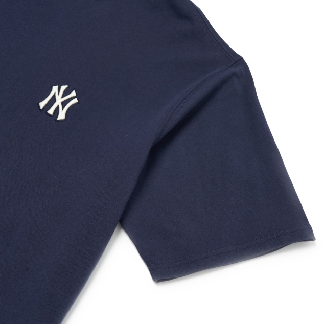 商品MLB|【韩国直邮|包邮包税】MLB 美联邦藏蓝色腰果花T恤衫 3ATS52023-50NYD,价格¥316,第18张图片详细描述