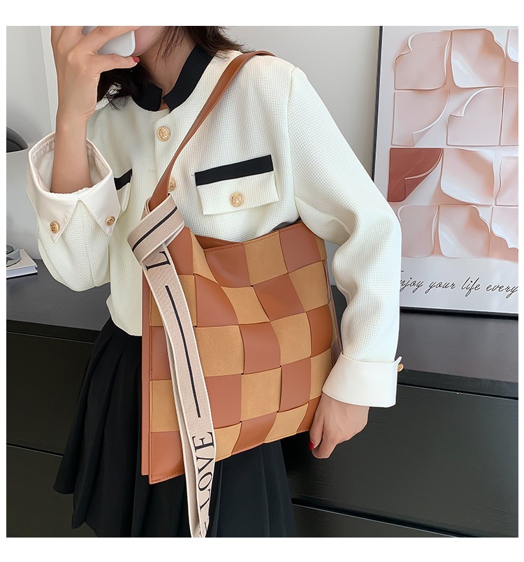 商品[国内直发] GLENVINTEN|格岚云顿英国品牌小众设计包包女2022秋冬新款女流行格子编织撞色单肩包腋下托特包,价格¥177,第14张图片详细描述