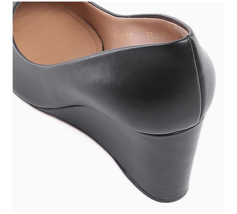 商品Salvatore Ferragamo|SALVATORE FERRAGAMO 黑色女士坡跟鞋 0591377,价格¥2439,第7张图片详细描述