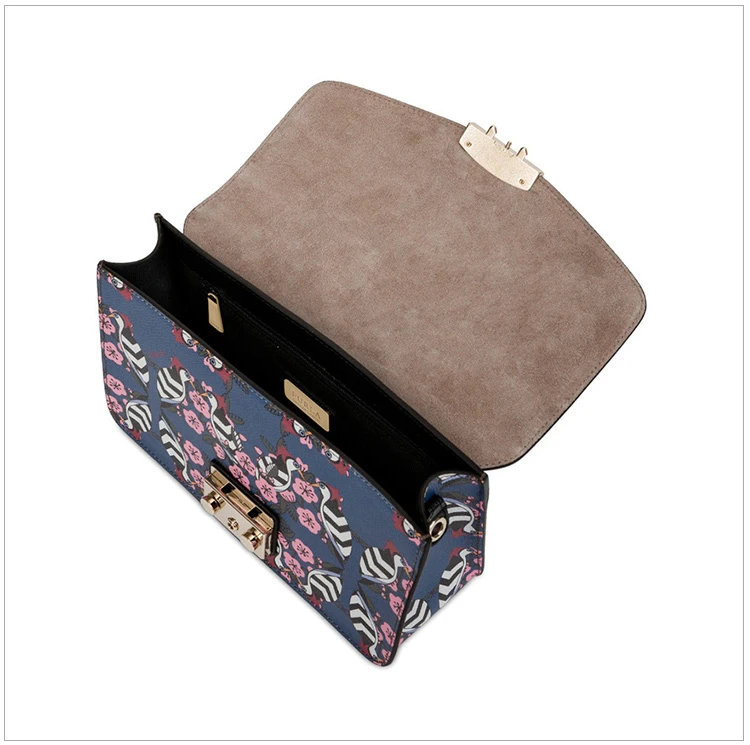 商品[国内直发] Furla|Furla 芙拉 女士时尚印花图案单肩斜挎包 922054,价格¥744,第13张图片详细描述