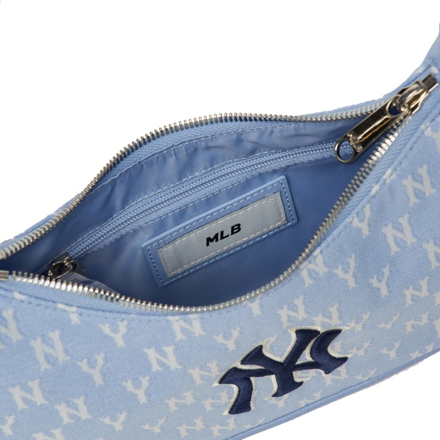 商品MLB|【韩国直邮|包邮包税】MLB Monogram系列 NY纽约洋基队 老花印花 百搭饺子包 潮流单肩腋下包 女款 天蓝色,价格¥1049,第8张图片详细描述