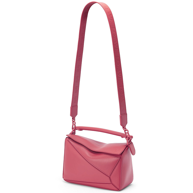商品Loewe|LOEWE/罗意威 22年新款 Puzzle系列 女士小号梅花色缎面小牛皮单肩斜挎手提拼图包A510S21X88-2823,价格¥21752,第6张图片详细描述