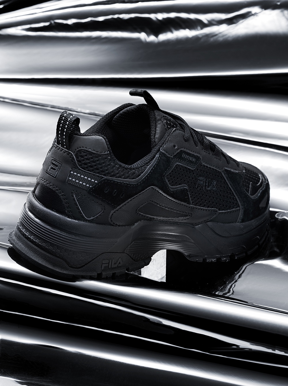 商品Fila|【享贝家】FILA斐乐新款运动鞋 Fire Cracker男女同款 1JM01679E_001（预售，一周后发货）,价格¥293,第10张图片详细描述