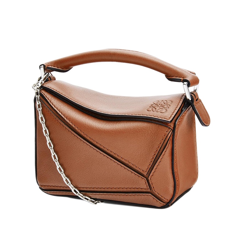 商品Loewe|【包税】LOEWE/罗意威 21早春新款Nano Puzzle系列 女士棕褐色经典小牛皮银链单肩斜挎拼图包0010531689,价格¥8694,第6张图片详细描述