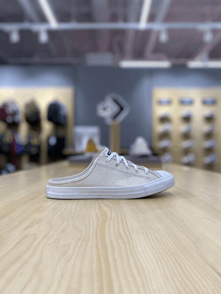 商品【预售商品15天发货】 Converse|【韩国直邮|包邮包税】匡威 CHUNK TAYLOR ALL STARIUM 金 帆布鞋 568810C,价格¥345,第1张图片详细描述