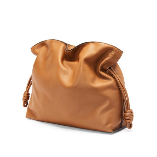 商品Loewe|【包税】LOEWE/罗意威 Flamenco系列 女士大号暖沙色纳帕牛皮革拉绳收紧单肩手提包A411FL1X01-2586,价格¥19309,第6张图片详细描述