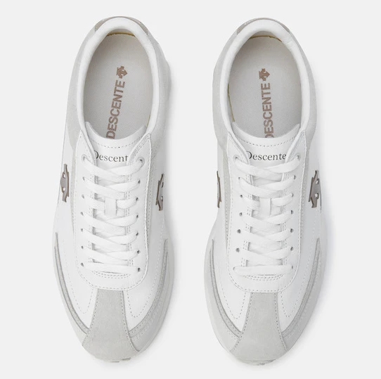 商品DESCENTE|【享贝家】ZY-(预售款)迪桑特 复古风运动休闲鞋 23新款板鞋 男女同款 SO323LCR72-BEG0,价格¥771,第3张图片详细描述