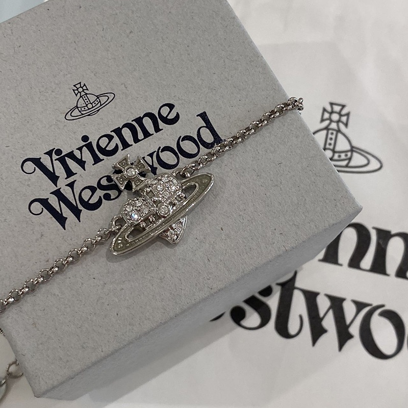 商品Vivienne Westwood|【现货】女士银灰色徽标心形手链6102020Z-02P255-CN,价格¥791,第2张图片详细描述