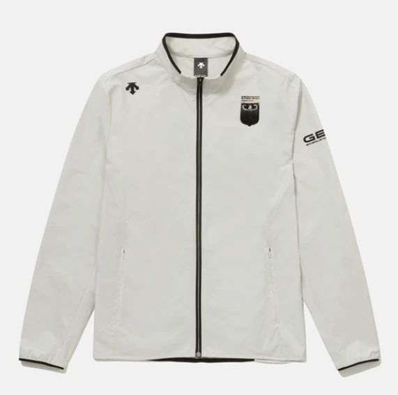 商品DESCENTE|【享贝家】（国内现货-LY） 迪桑特 24新款 立领休闲轻薄拉链速干冲锋衣外套 男女同款 SP121IWT32,价格¥941,第1张图片详细描述