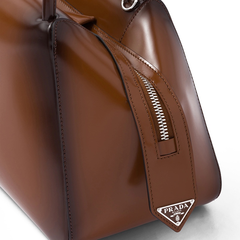 商品Prada|PRADA/普拉达 22新款中号女士烟草色皮革珐琅金属拉丝渐变效果可斜挎手提包1BA365_ZO6_F03AK_V_OSO,价格¥23065,第6张图片详细描述