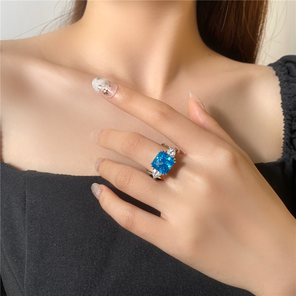 商品[国内直发] YeeCollene|5克拉方钻形人造高碳钻S925银戒指女欧美wish热卖白金大钻戒,价格¥325,第5张图片详细描述